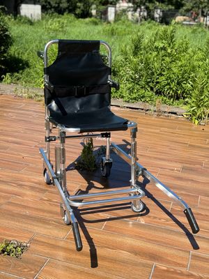 Opvouwbare verdikkende trappenkram met PVC-stof 4 wielen en 6 handgrepen