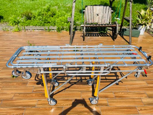 Patiënt opvouwbare ambulance brancard gemakkelijk te dragen en te vervoeren