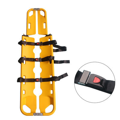 Onmogelijke patiëntoverdracht met opvouwbare scoop-stretcher voor de ambulance