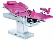 Goede prijs. 1980mm Ziekenhuis Aflevering Tafel Draagbare Gynecologische Verloskundige Operatie Multifunctioneel online